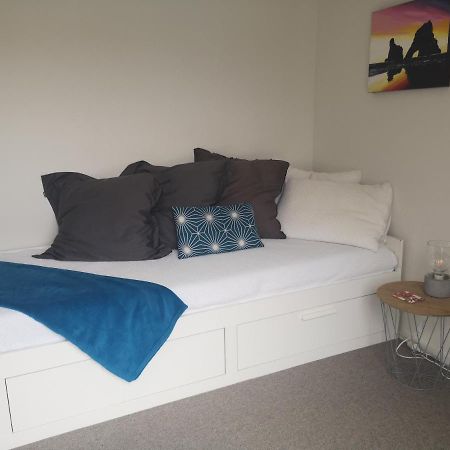 Pool House - One Bedroom Self Contained Unit Motueka Bagian luar foto